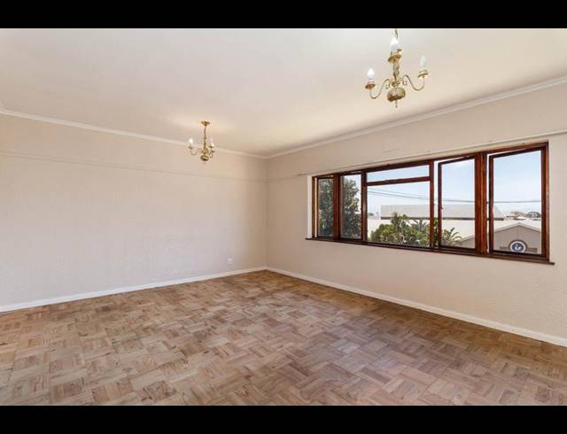 2 BEDROOM APARTMENT FOR SALE IN FISH HOEK